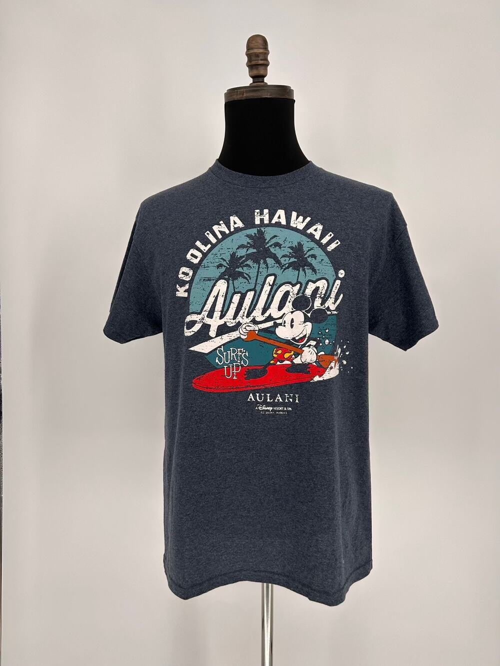 Aulani Disney Resort Hawaii Ko Olina Mickey Surfs Up T-Shirt Size L